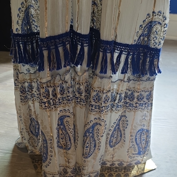 White & Navy Paisley Tiered Maxi Dress with Tie Front - Picture 4 of 6